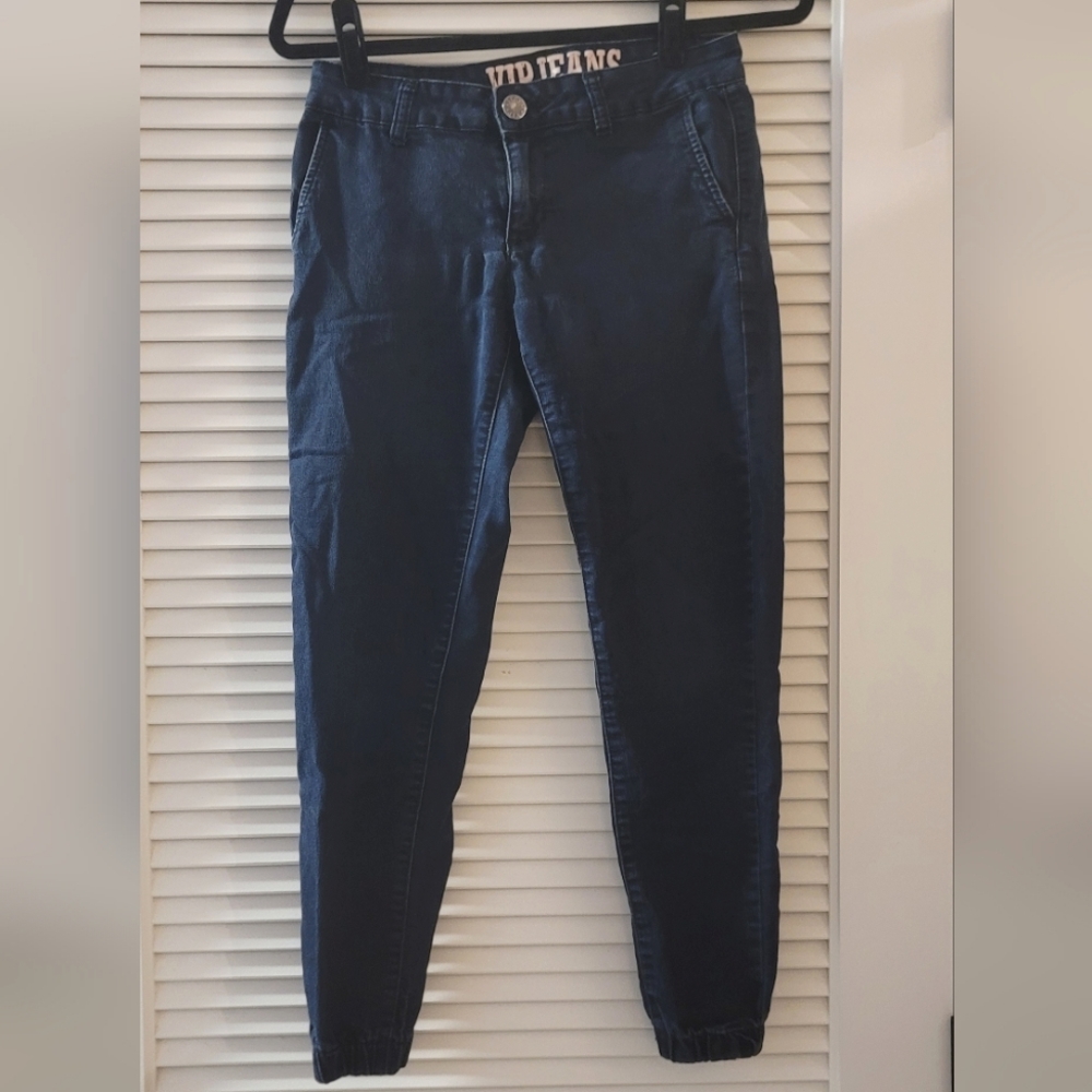 VIP Jeans - Ankle Length Stretchy Jeans With Pockets